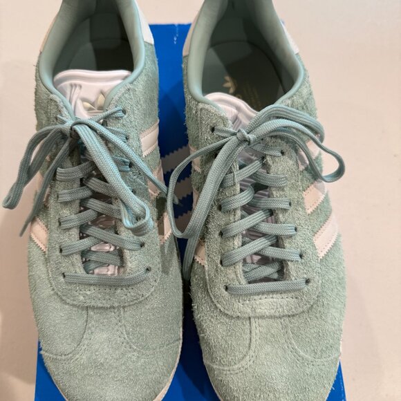 NWT Adidas Gazelle Light Green Suede Woman's sneakers - Picture 7 of 8